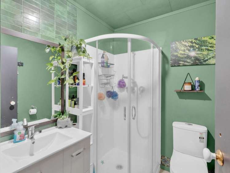 8 Shelley Jane Place Dinsdale_11