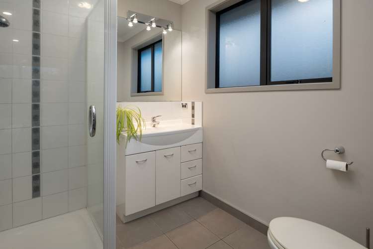 3 Maple Close Springlands_14