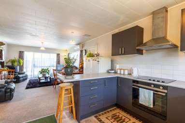 14B Seaspray Drive_4