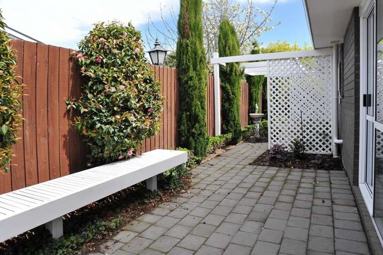 6 Kumai Place Sockburn_17