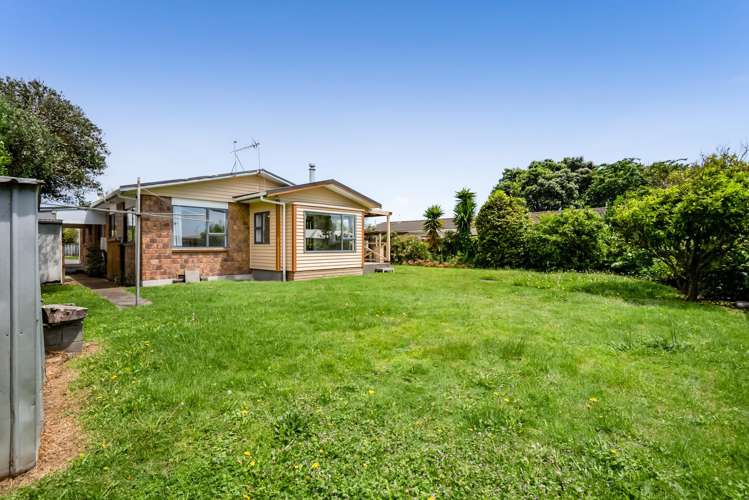 8 Farnham Place Bell Block_16