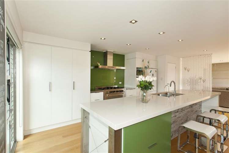 78 Beach Road Castor Bay_8