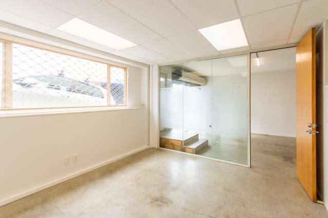 B/32 Barrys Point Road Takapuna_2