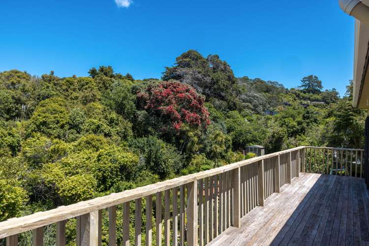 33 Tahatai Road Oneroa_14