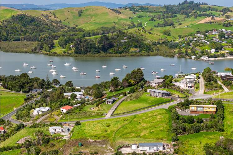 6 Emay Crescent Pahi_9