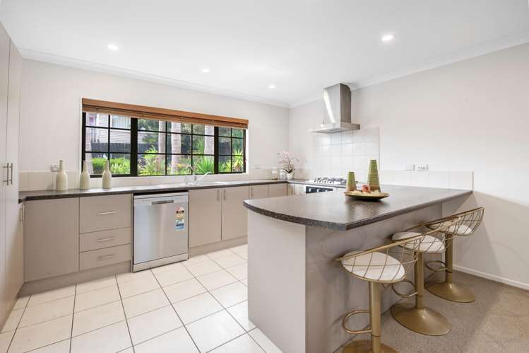 2/24 James Street Bayview_8