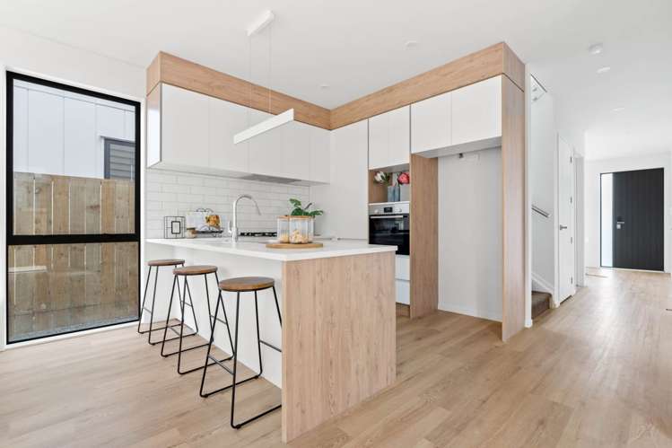 21 Bronzewater Drive Silverdale_5