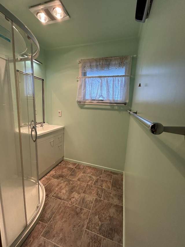 1/2 Newbourne Crescent Redwoodtown_4