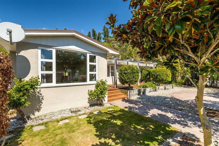 16 Reid Avenue Luggate_23