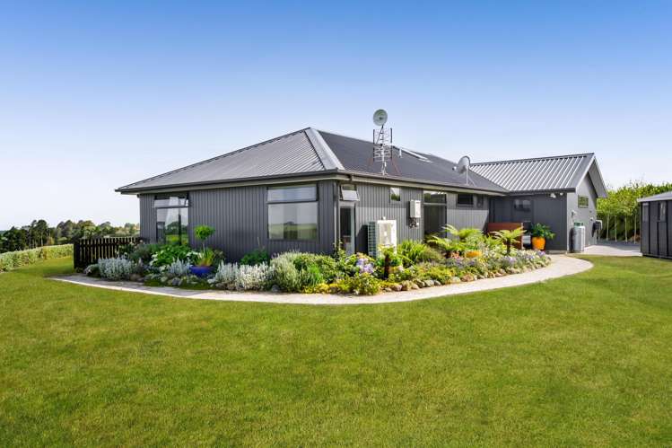 956 Richmond Road Lepperton_27