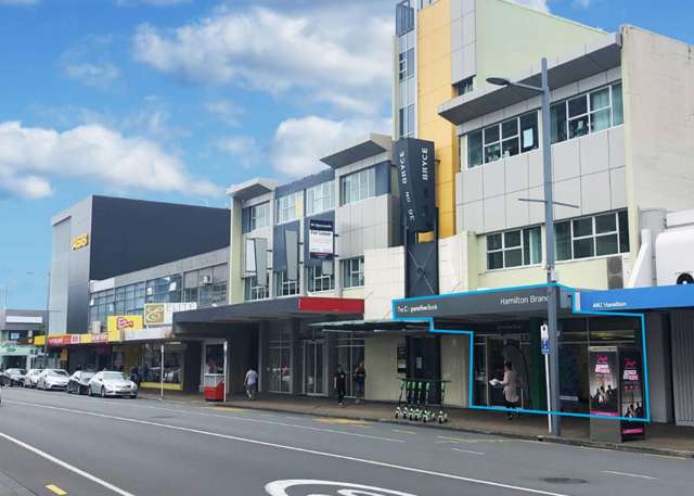 Bryce Street Retail with Parks