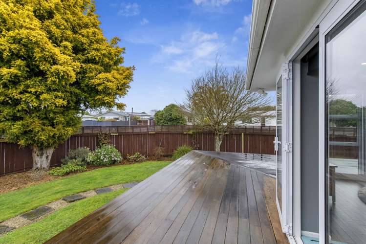1 Harvard Grove Totara Park_13