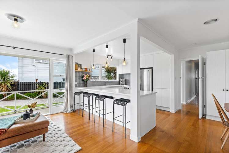 85 Tiroroa Avenue Te Atatu South_3