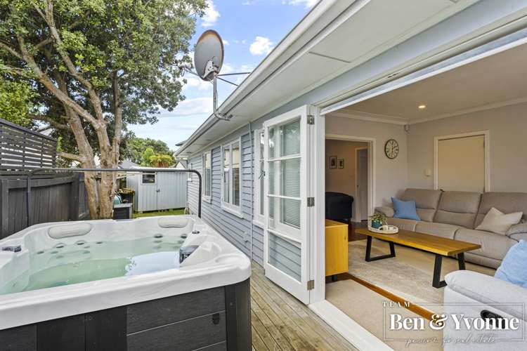 37a Coral Crescent Panmure_6