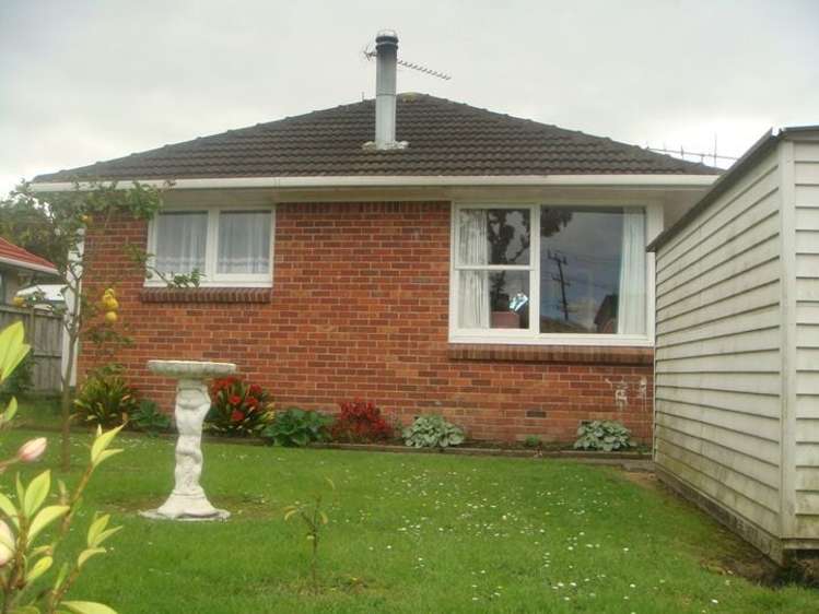 2/10 Ocean View Road_0