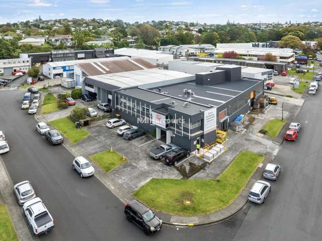 1 Colway Place Wairau Valley_1