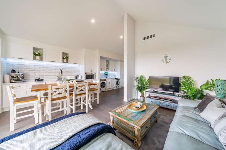 87 Rutherford Drive Waikanae Beach_35