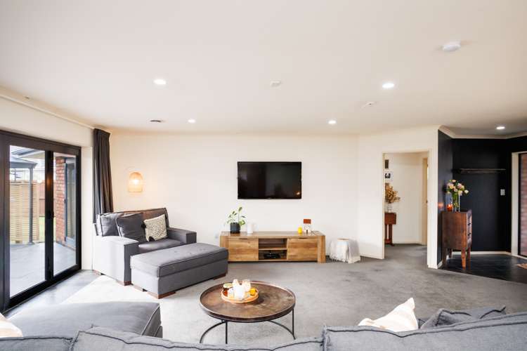 17 Daniel Place Kelvin Grove_11