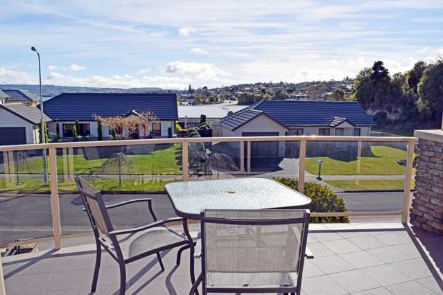 2/15 Tremaine Avenue Taupo_3