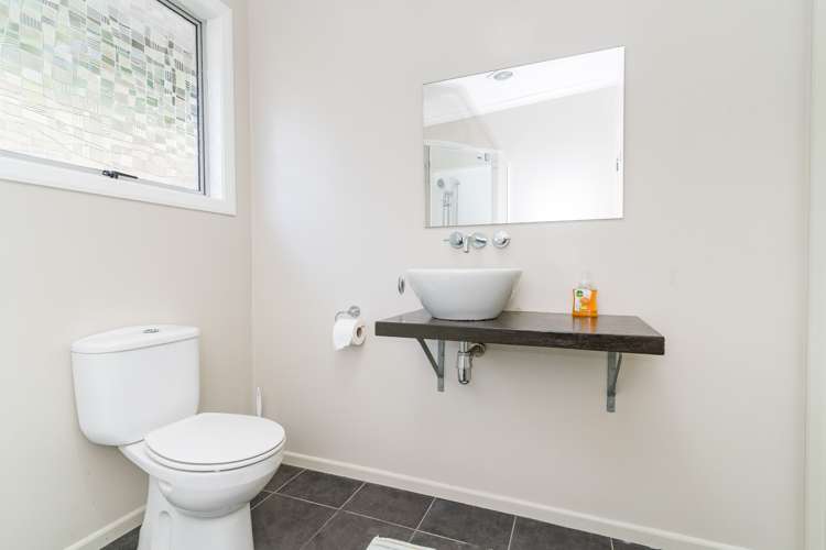 186 Kaikorai Valley Road Bradford_16