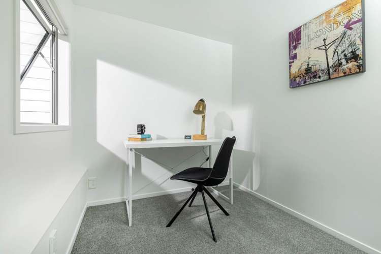 24 Korotaha Terrace Rothesay Bay_13