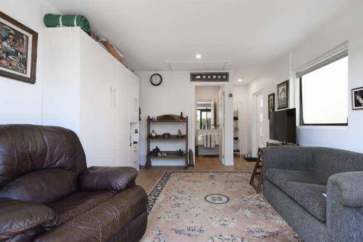 5b Stratford Place Otumoetai_24