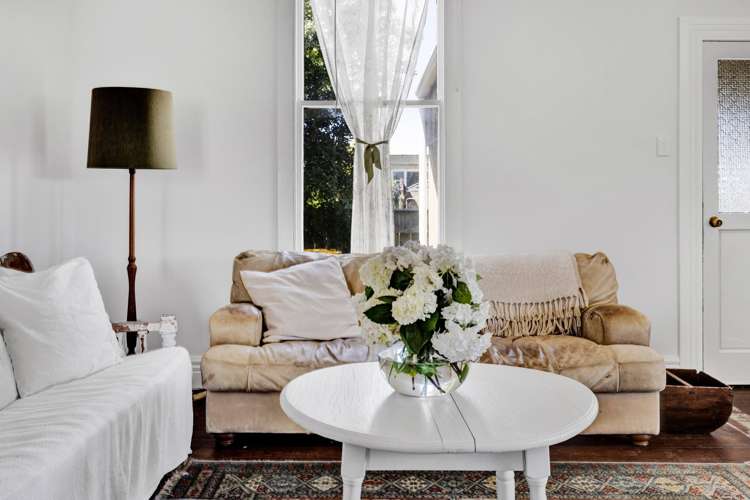 207 Egmont Street Patea_35