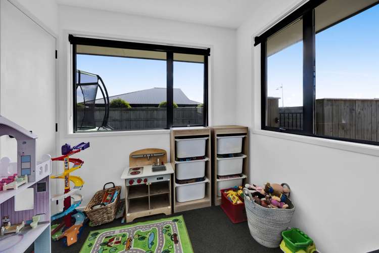 35 County Drive Hawera_18