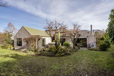 120 Hunter Crescent_1