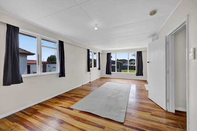 6 McGuire Street Hawera_3