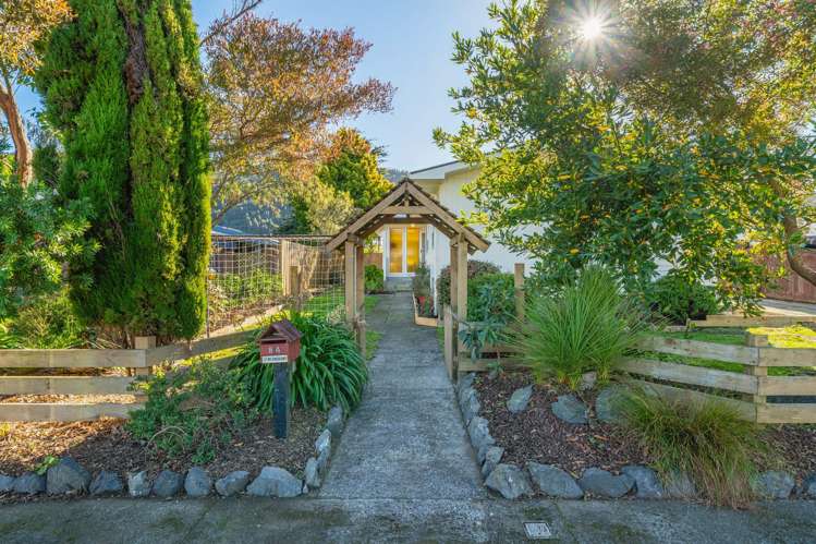 84 Pasadena Crescent_1