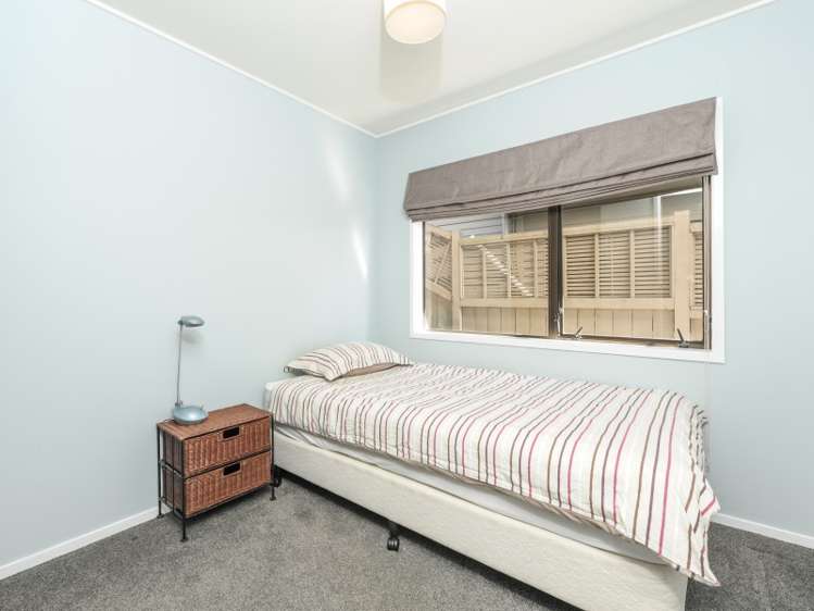 9/4 Curran Street Herne Bay_13