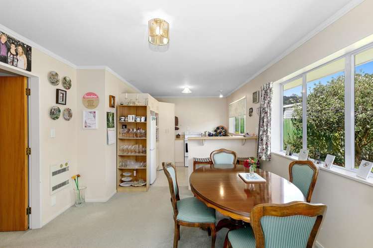 2/350 Stokes Valley Road Stokes Valley_5