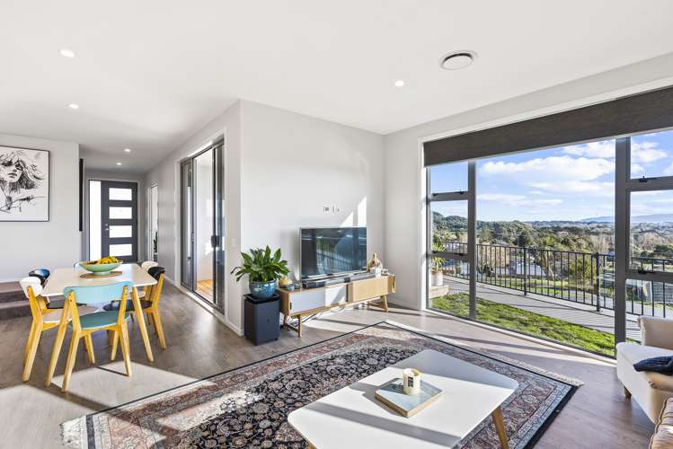 99 Kakariki Grove Waikanae_5