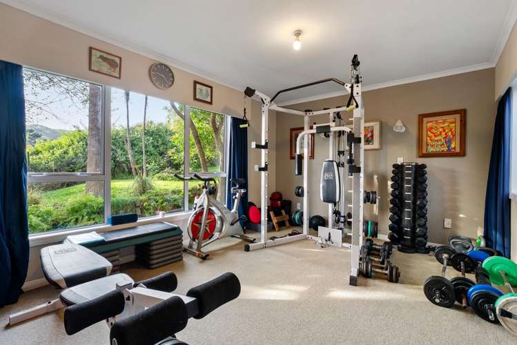 14 Kowhai Street Tawa_9