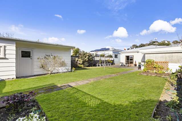 SUN, SPACE, CONVENIENCE - EASY LIVING