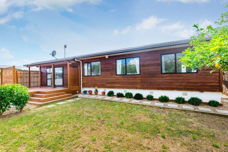 1/16 Tawa Road Te Atatu Peninsula_0