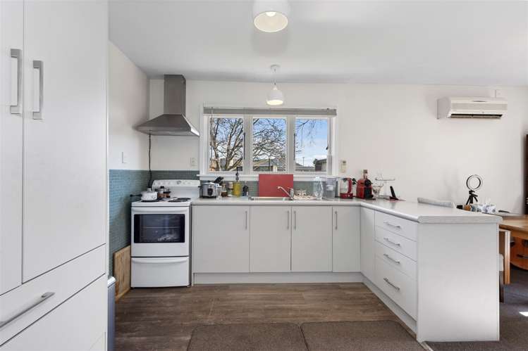 77 Joy Street Shirley_7