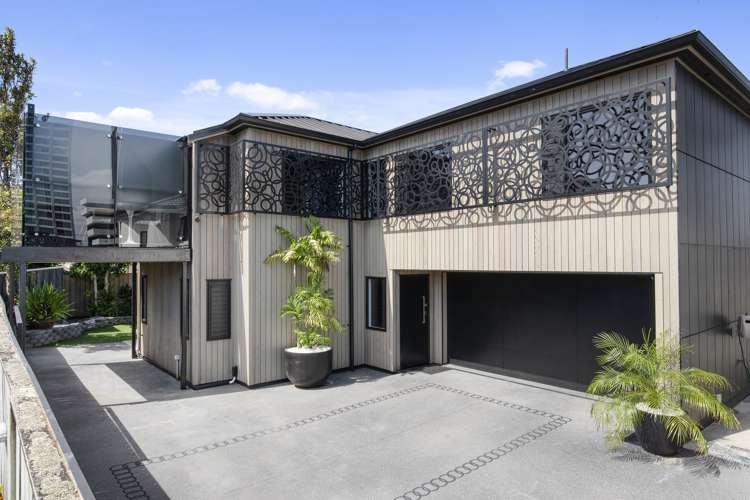 2/4 Bracken Avenue Takapuna_13