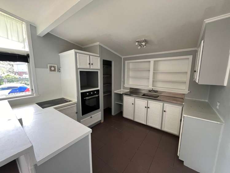 10 President Avenue Papakura_4