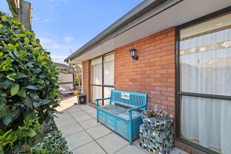 2/2 Fountainhead Lane Hillmorton_20