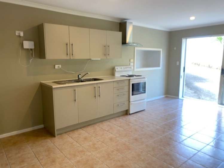 83A Advene Road 10667_5