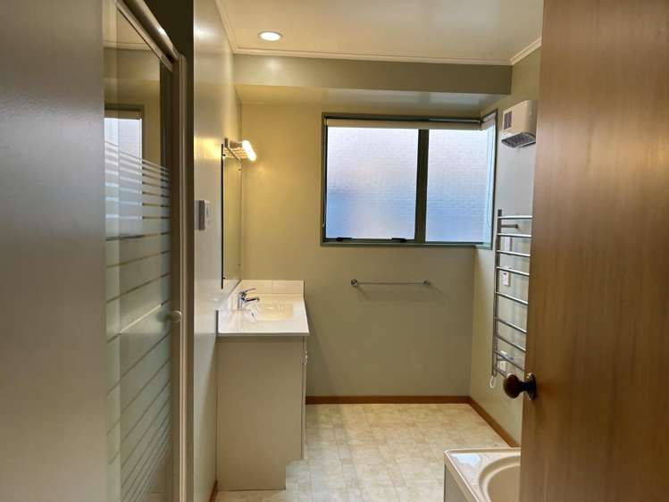 20 Parfitt Place 10446_9