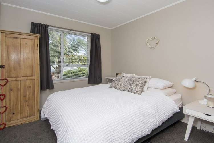 1097 Papamoa Beach Road Papamoa_11