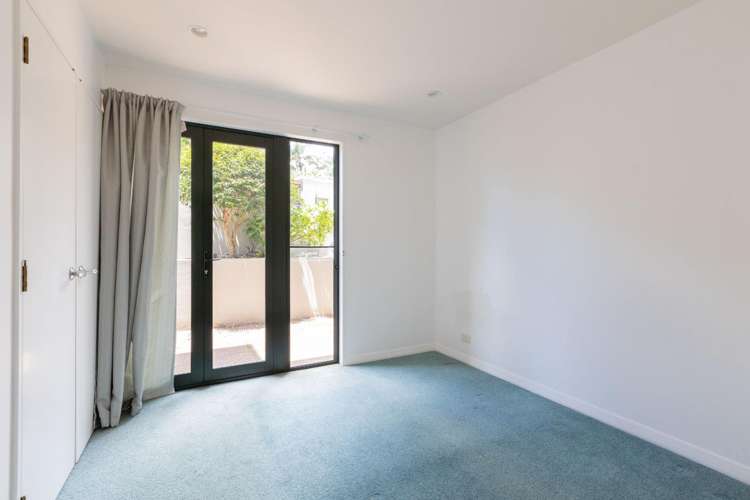 1 Awarua Crescent Orakei_13