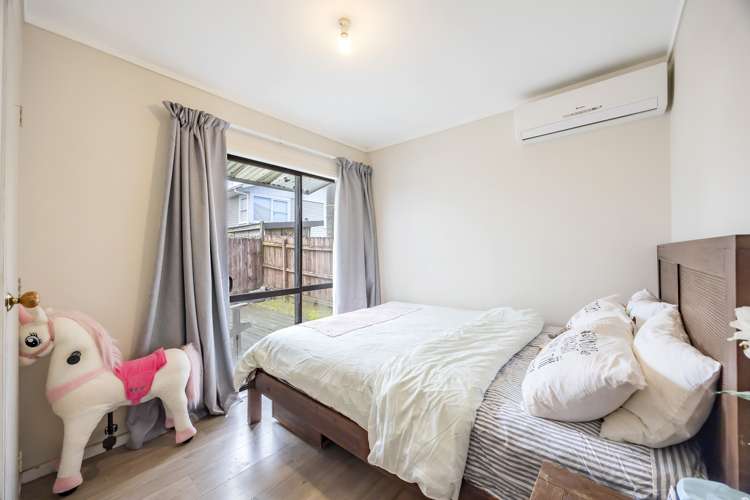 2/16 James Street Bayview_7