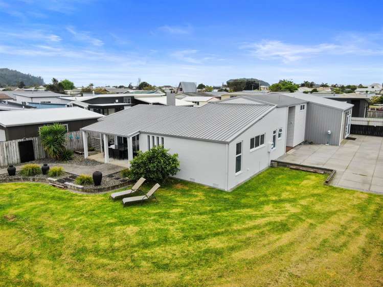 300 Port Road Whangamata_21
