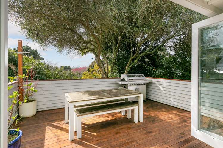 8 Challinor Crescent Mount Albert_8