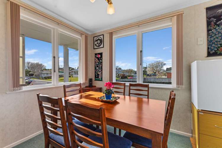 24 Trelawney Crescent Westown_6