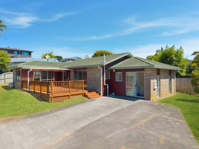 Sun-Soaked Executive Living with Self-Contained Studio
